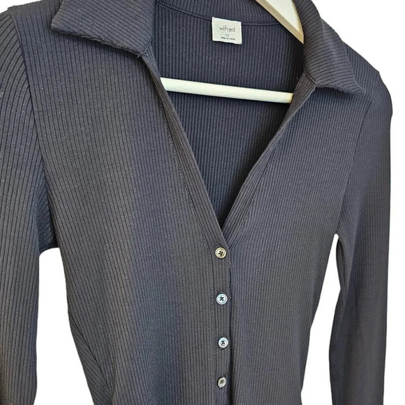 Aritzia Wilfred Long Sleeve V-Neck Ribbed  Collared Bodysuit Size XS Black - Picture 5 of 8